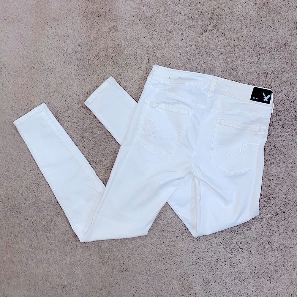 American Eagle Super Super Stretch White Jeggings
